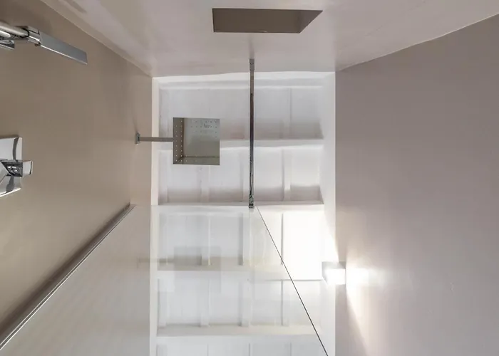 Work & Πανσιόν Βιτέρμπο